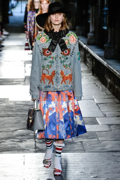 Look 67